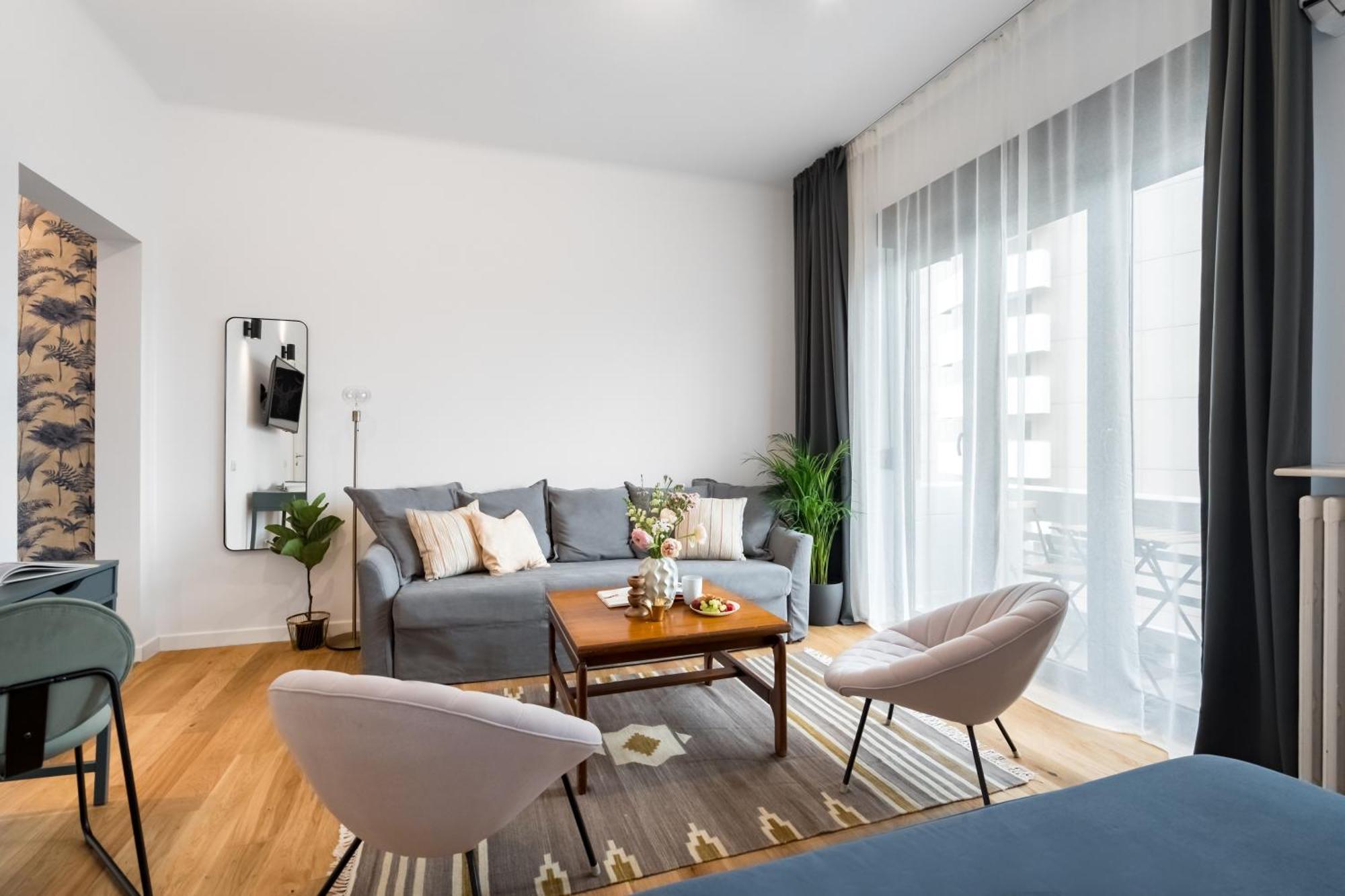 Intercontinental Luxury Apartment