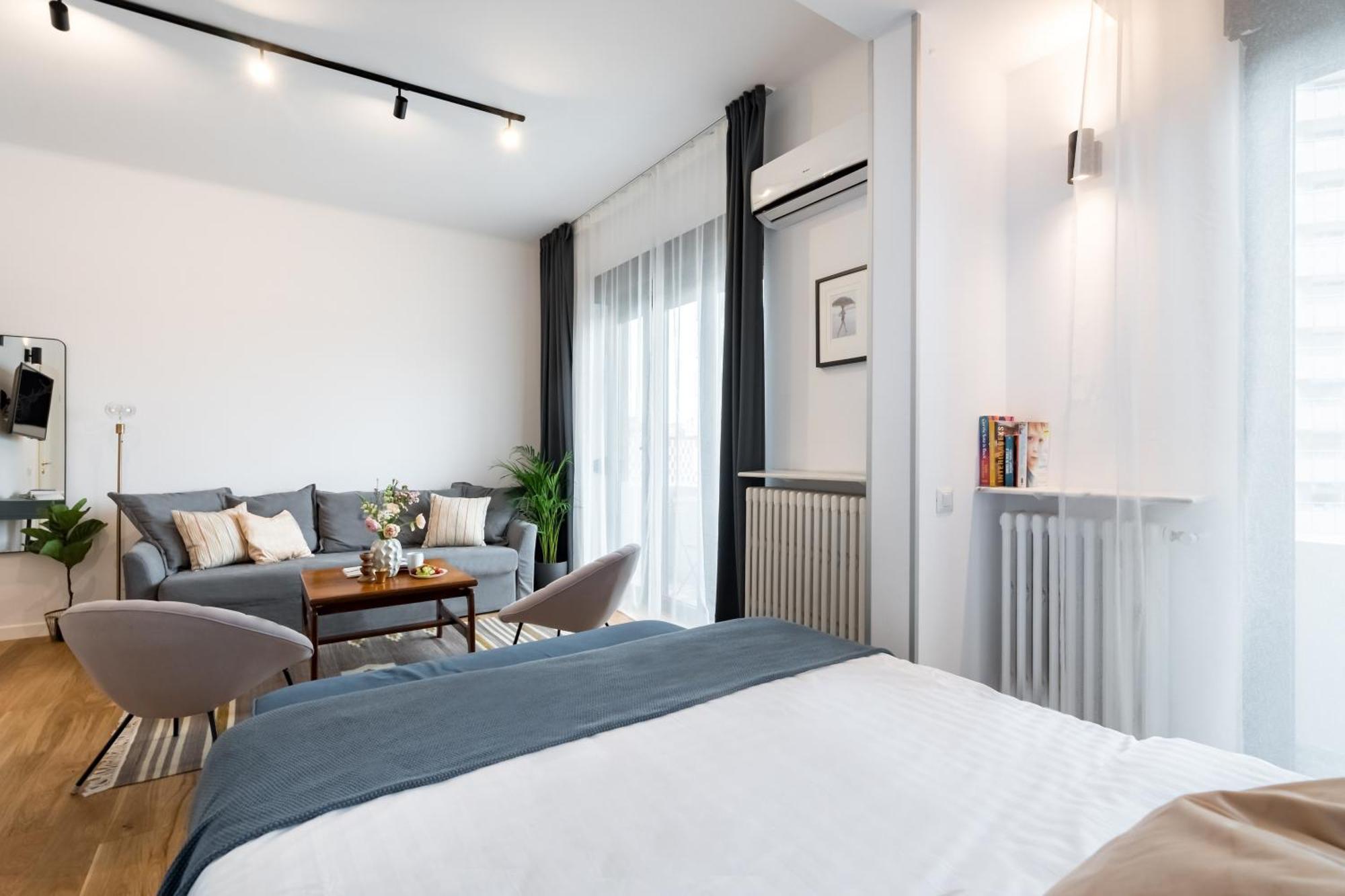 Intercontinental Luxury Apartment Bucharest