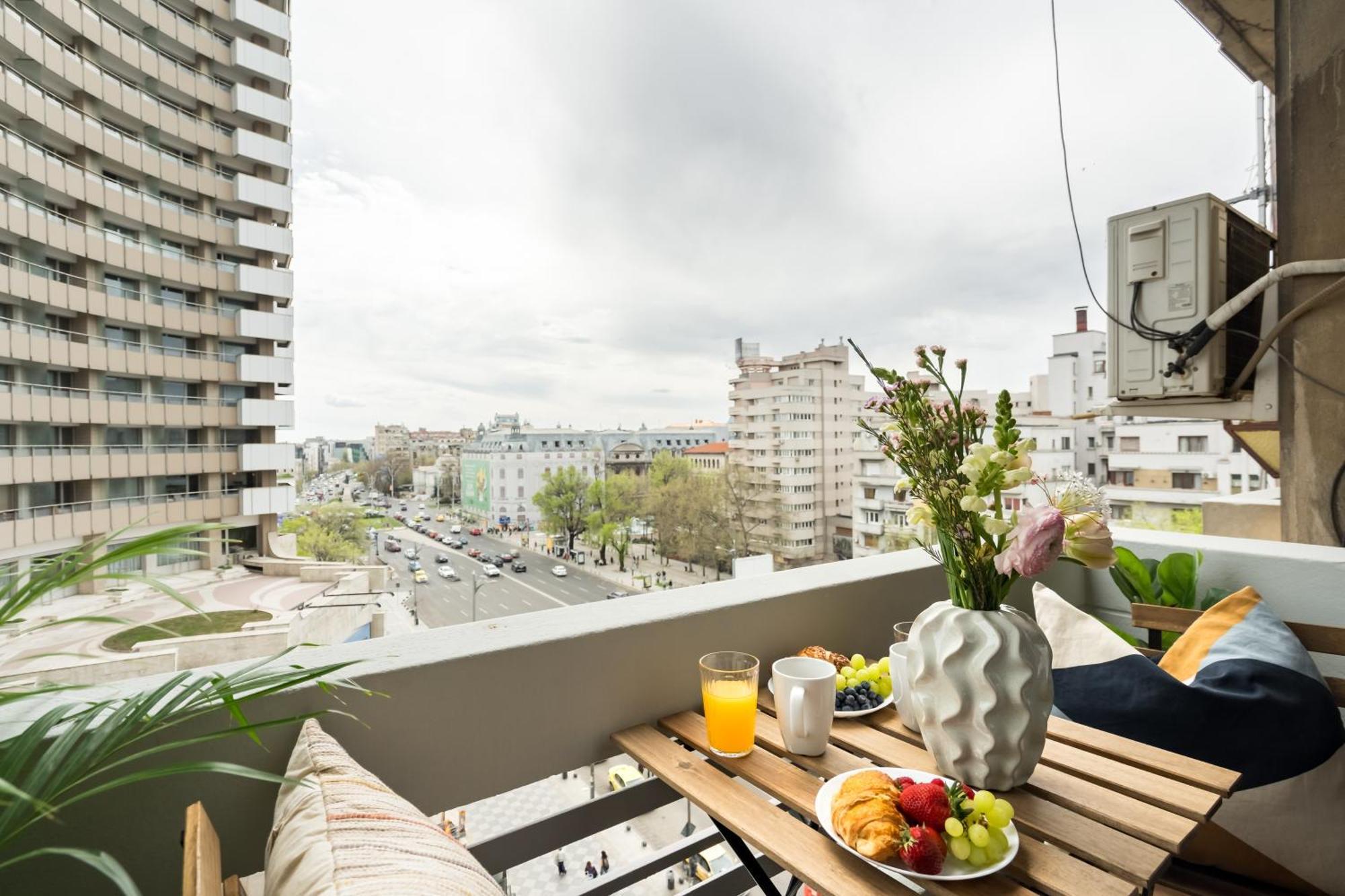 Intercontinental Luxury Apartment