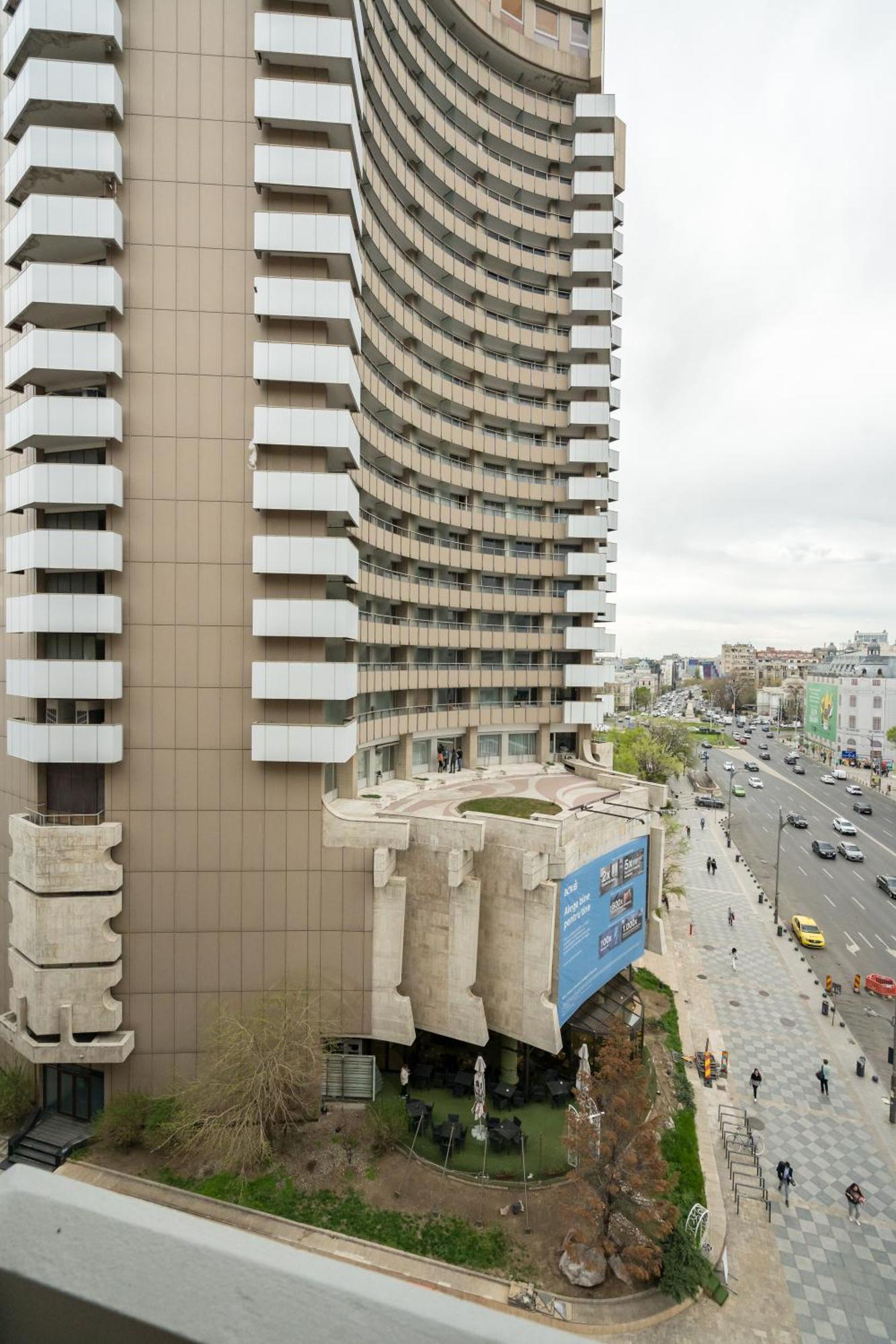 Intercontinental Luxury Apartment